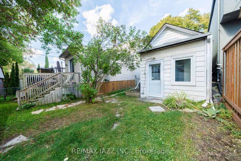 Photo 23 at 705 Mortimer Avenue, East York, Toronto