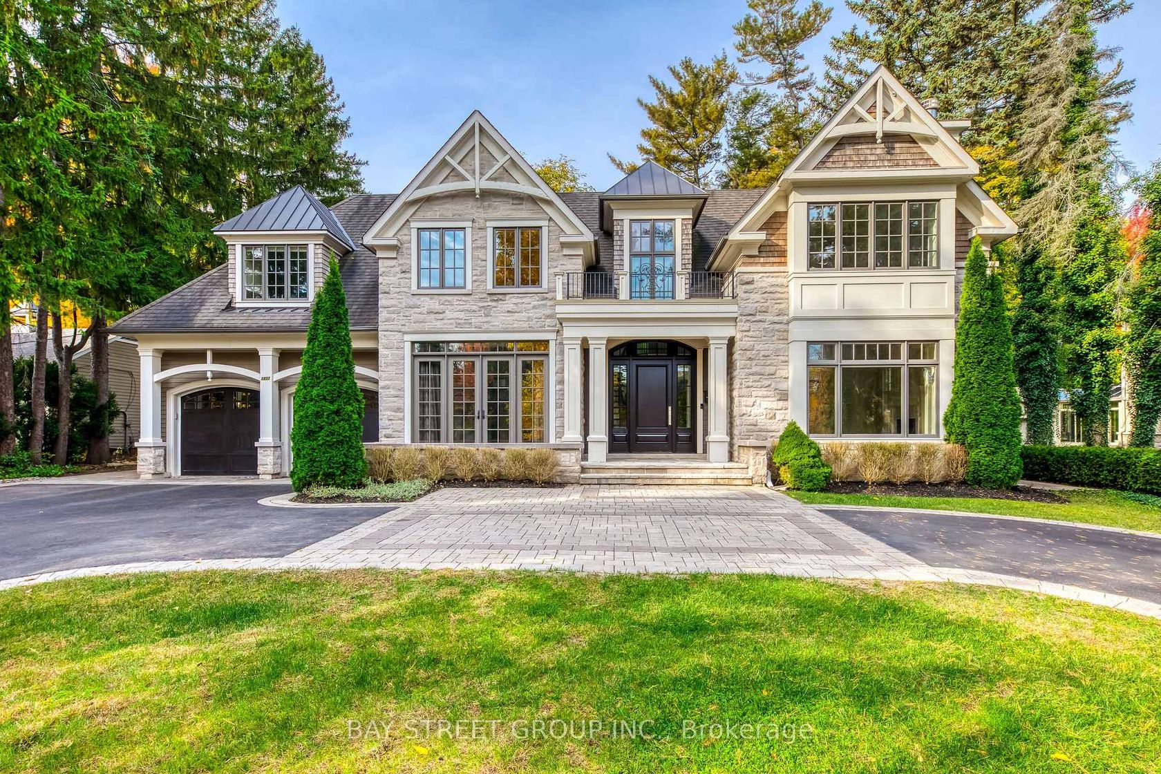 1031 Lakeshore Road W, SW Southwest, Oakville 