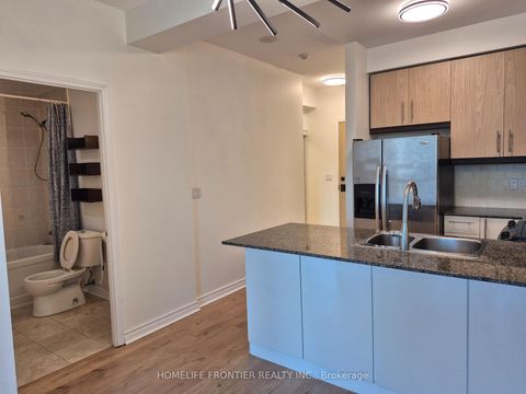 Photo 7 at 1009 - 18 Holmes Avenue, Willowdale East, Toronto