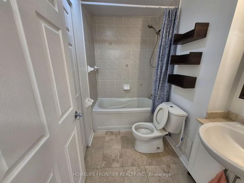 Photo 12 at 1009 - 18 Holmes Avenue, Willowdale East, Toronto