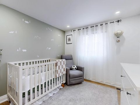 Photo 23 at 30 Carondale Crescent, L'Amoreaux, Toronto Photo 23 at 30 Carondale Crescent, L'Amoreaux, Toronto