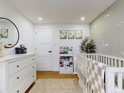 Photo 24 at 30 Carondale Crescent, L'Amoreaux, Toronto