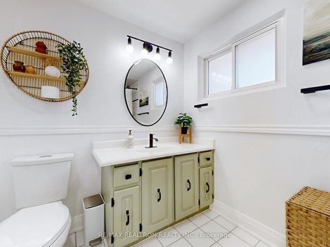 Photo 27 at 30 Carondale Crescent, L'Amoreaux, Toronto