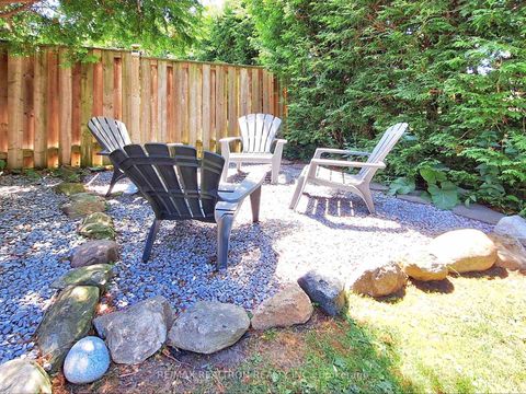 Photo 41 at 30 Carondale Crescent, L'Amoreaux, Toronto