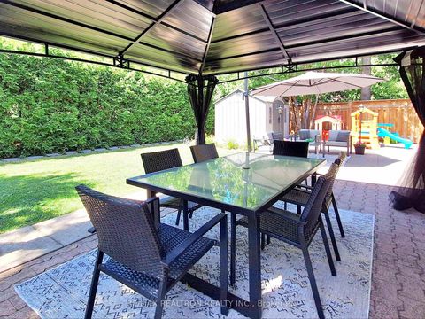 Photo 42 at 30 Carondale Crescent, L'Amoreaux, Toronto