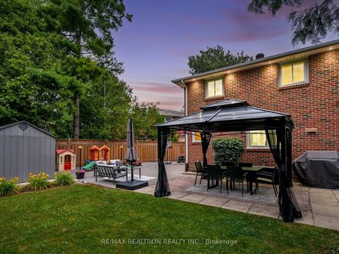 Photo 46 at 30 Carondale Crescent, L'Amoreaux, Toronto Photo 46 at 30 Carondale Crescent, L'Amoreaux, Toronto