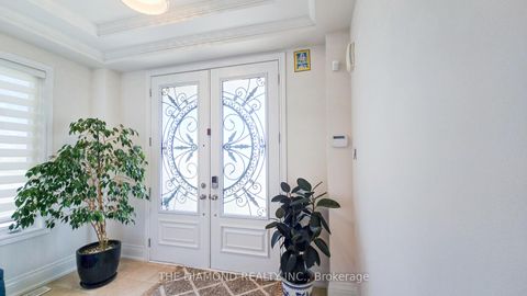 Photo 1 at 114 Chatfield Drive, West Woodbridge, Vaughan