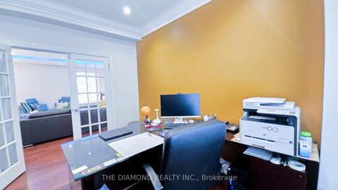 Photo 6 at 114 Chatfield Drive, West Woodbridge, Vaughan