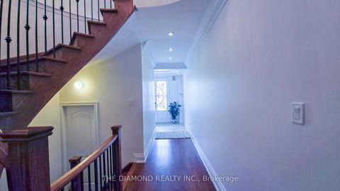 Photo 13 at 114 Chatfield Drive, West Woodbridge, Vaughan