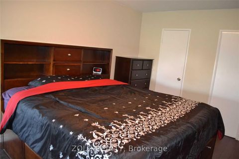 Photo 17 at 906 - 15 Vicora Linkway Way, Flemingdon Park, Toronto