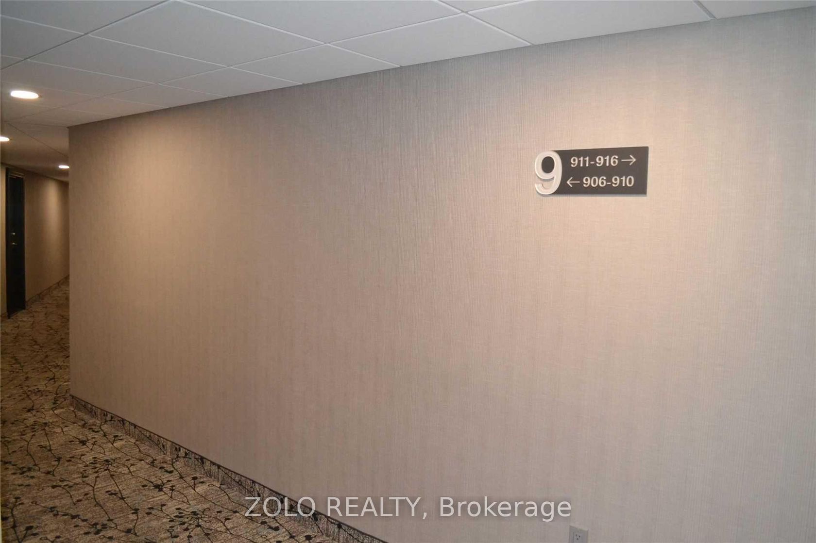 Photo 2 at 906 - 15 Vicora Linkway Way, Flemingdon Park, Toronto Photo 2 at 906 - 15 Vicora Linkway Way, Flemingdon Park, Toronto