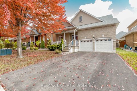 Photo 1 at 150 Saint Nicholas Crescent, Vellore Village, Vaughan