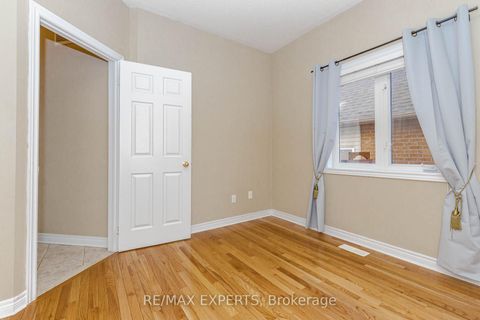 Photo 23 at 150 Saint Nicholas Crescent, Vellore Village, Vaughan