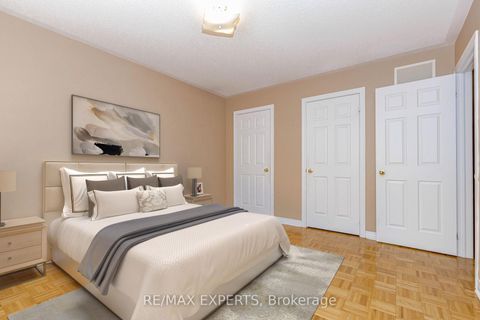 Photo 32 at 150 Saint Nicholas Crescent, Vellore Village, Vaughan