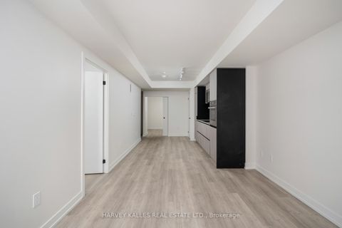 Photo 13 at 507 - 2 Augusta Avenue, Waterfront Communities C1, Toronto