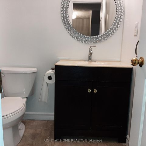 Photo 16 at 17 - 37 Old Firehall Lane, West Woodbridge, Vaughan