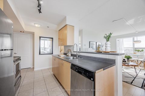 Photo 4 at 511 - 4 Elsinore Path, New Toronto, Toronto