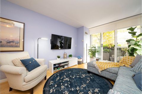 Photo 8 at 202 - 18 Stafford Street, Niagara, Toronto