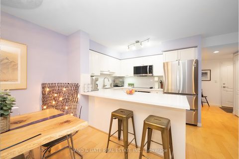 Photo 10 at 202 - 18 Stafford Street, Niagara, Toronto