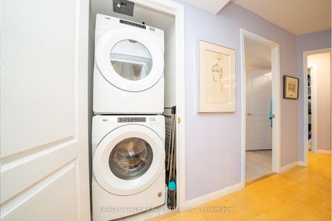 Photo 16 at 202 - 18 Stafford Street, Niagara, Toronto