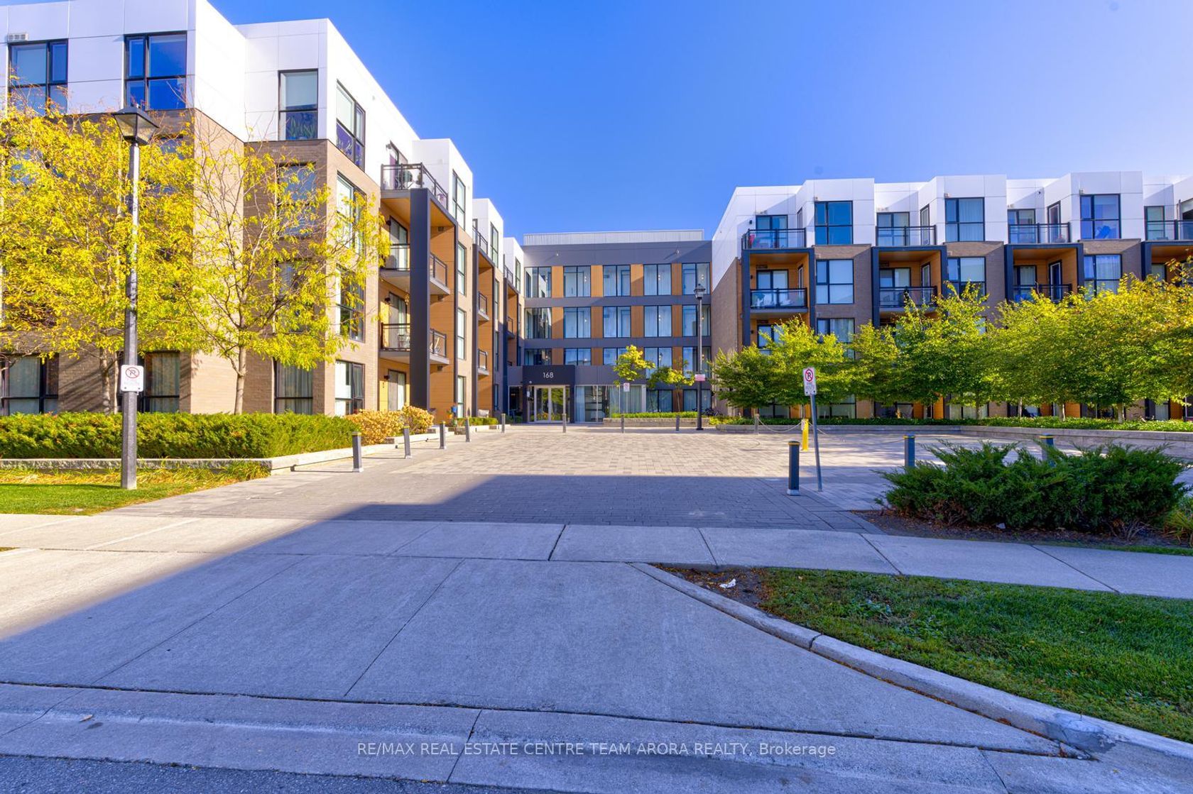 212 - 168 Sabina Drive, GO Glenorchy, Oakville 