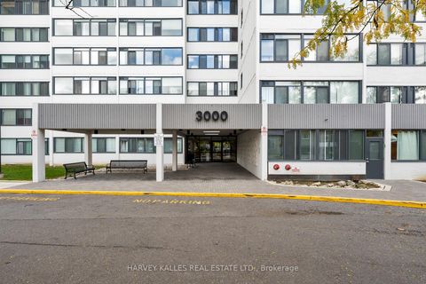 Photo 1 at 1111 - 3000 Bathurst Street, Lawrence, Toronto