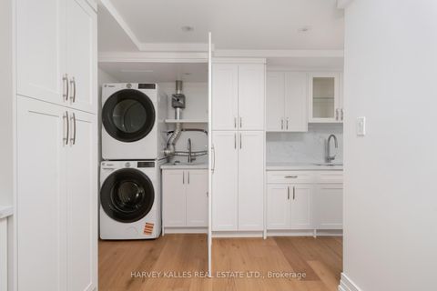 Photo 10 at 1111 - 3000 Bathurst Street, Lawrence, Toronto