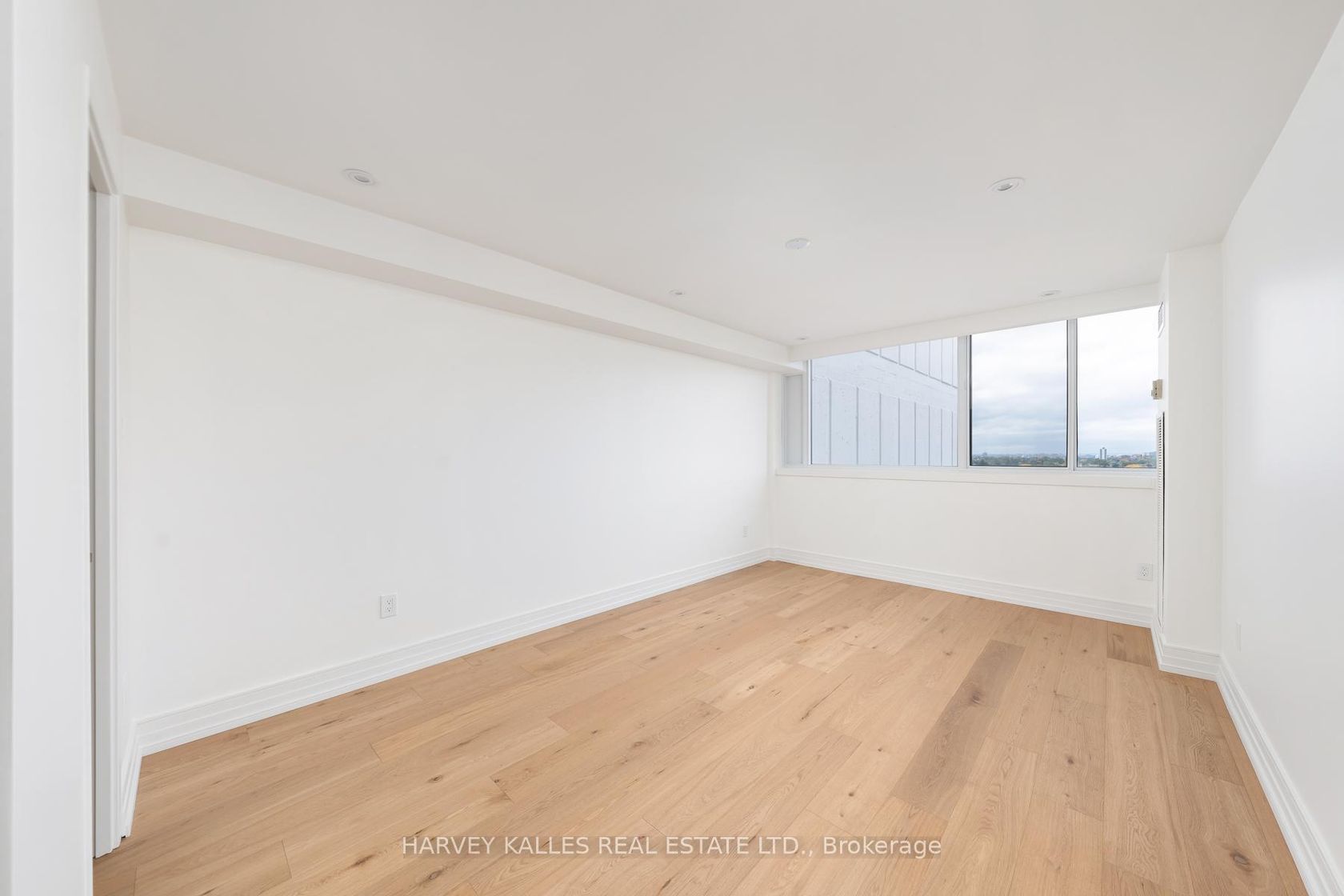 Photo 19 at 1111 - 3000 Bathurst Street, Lawrence, Toronto Photo 19 at 1111 - 3000 Bathurst Street, Lawrence, Toronto