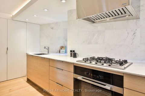 Photo 9 at PH 7 - 225 Brunswick Avenue, University, Toronto