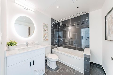 Photo 5 at 3809 - 100 Harbour Street, Waterfront Communities C1, Toronto