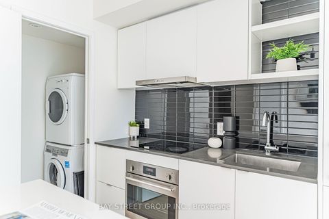 Photo 12 at 3809 - 100 Harbour Street, Waterfront Communities C1, Toronto