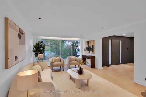 Photo 8 at 40 Rondeau Drive, Hillcrest Village, Toronto