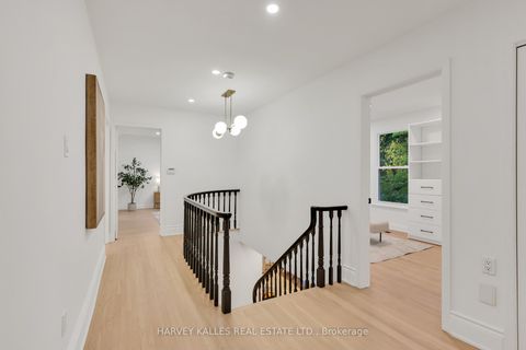 Photo 25 at 40 Rondeau Drive, Hillcrest Village, Toronto