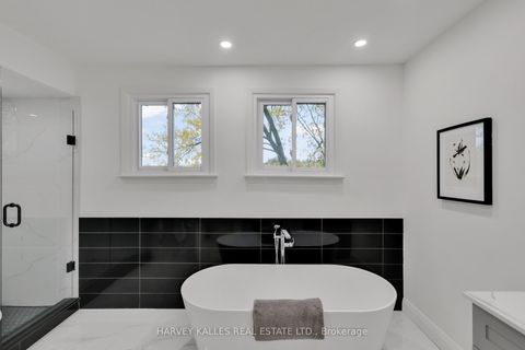 Photo 31 at 40 Rondeau Drive, Hillcrest Village, Toronto