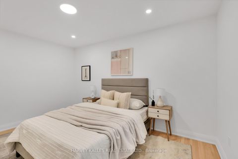 Photo 35 at 40 Rondeau Drive, Hillcrest Village, Toronto