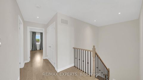 Photo 21 at 24A Tatton Court, King City, King