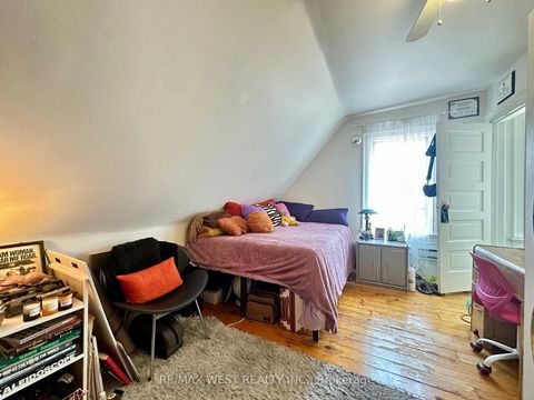 Photo 19 at 221 Albany Avenue, Annex, Toronto