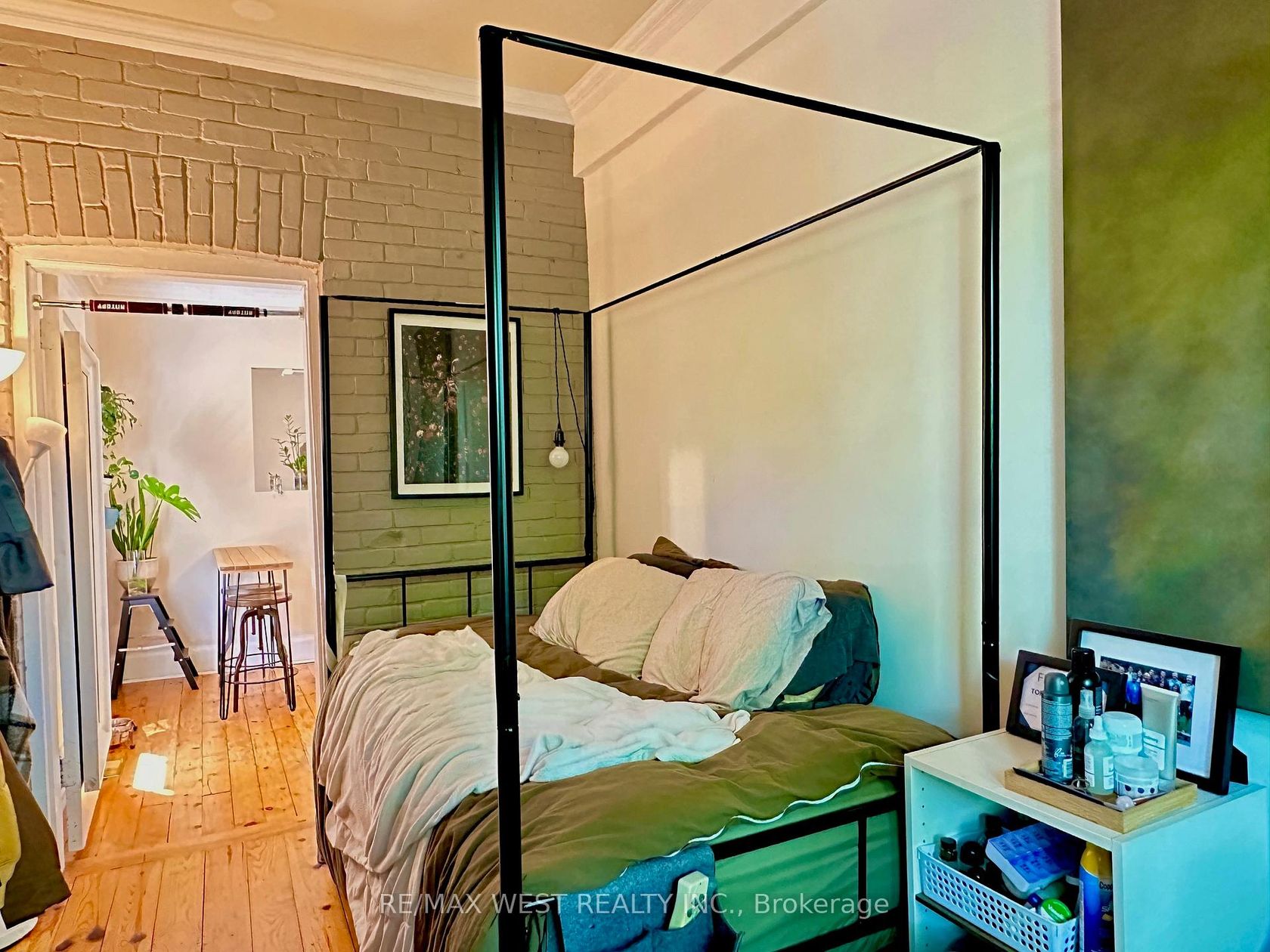 Photo 4 at 221 Albany Avenue, Annex, Toronto Photo 4 at 221 Albany Avenue, Annex, Toronto