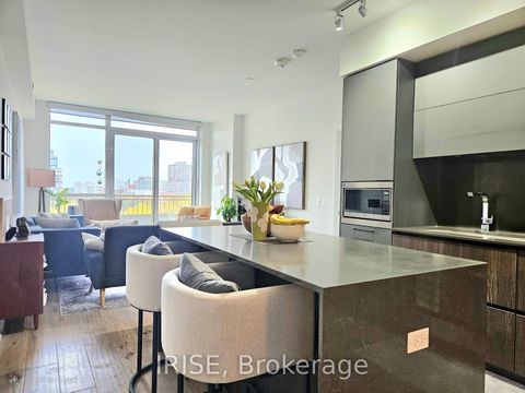 Photo 1 at 705 - 151 Avenue Road, Annex, Toronto