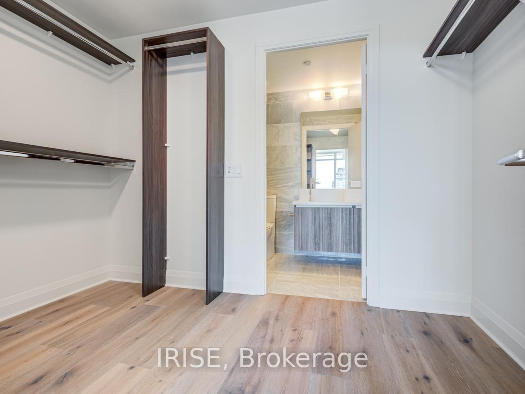 Photo 19 at 705 - 151 Avenue Road, Annex, Toronto Photo 19 at 705 - 151 Avenue Road, Annex, Toronto