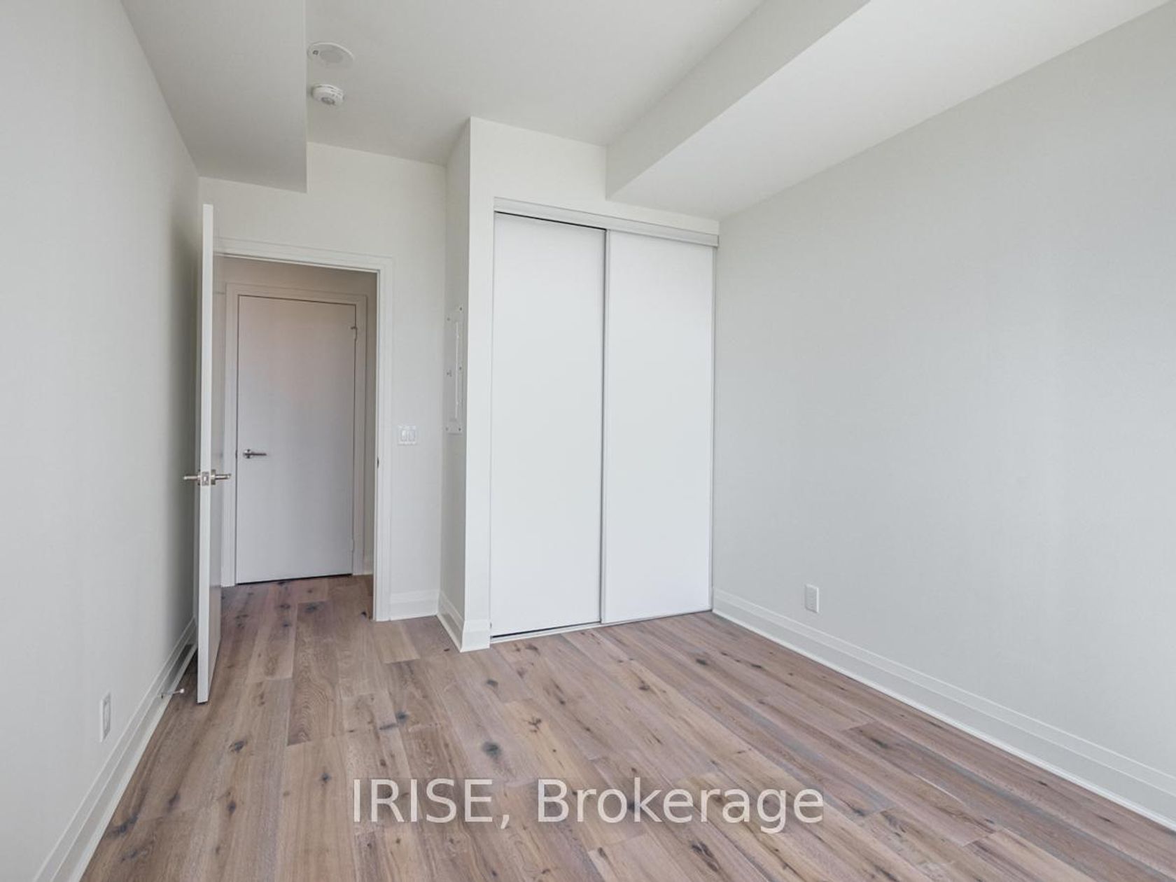 Photo 22 at 705 - 151 Avenue Road, Annex, Toronto Photo 22 at 705 - 151 Avenue Road, Annex, Toronto