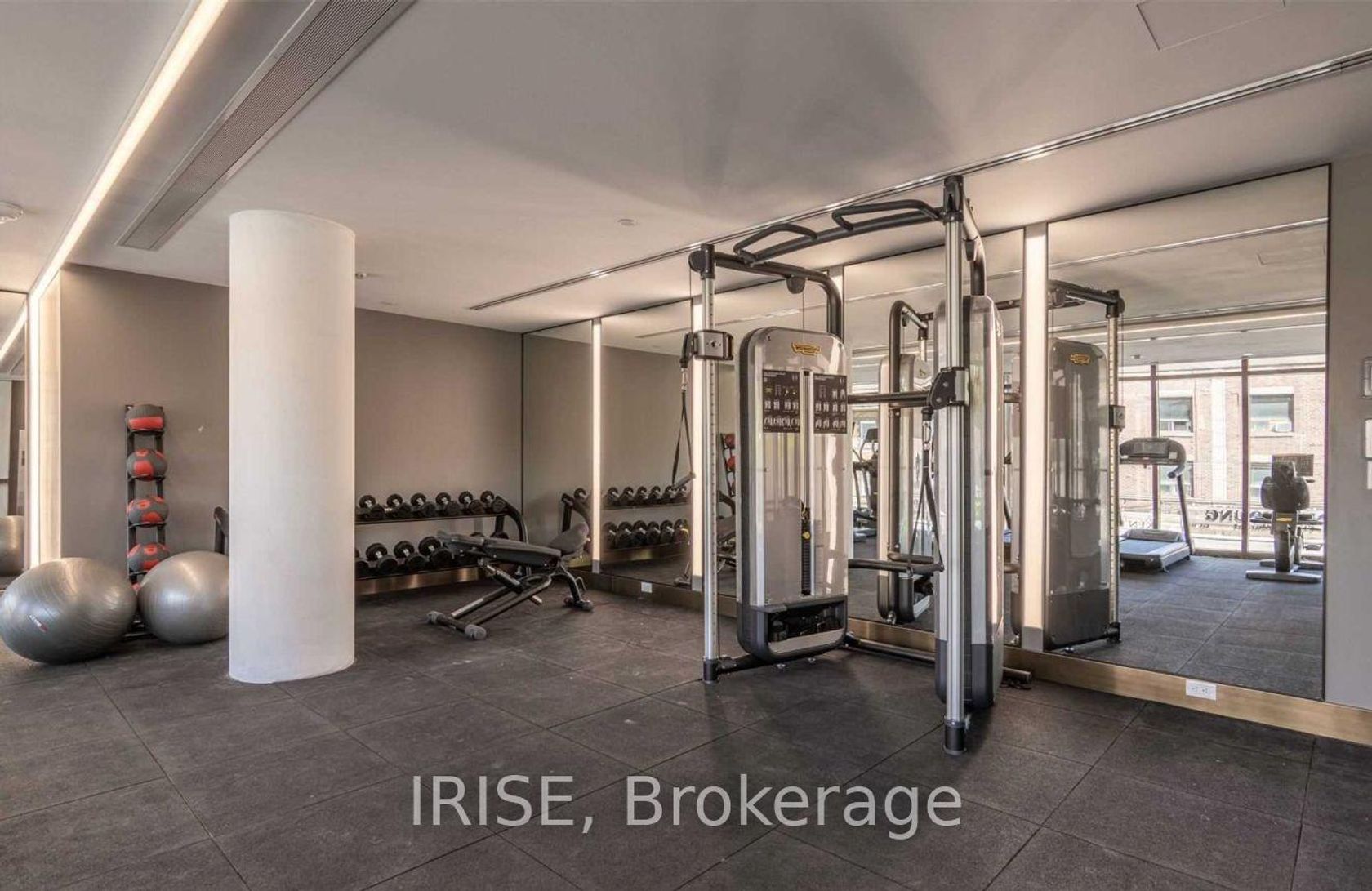 Photo 30 at 705 - 151 Avenue Road, Annex, Toronto Photo 30 at 705 - 151 Avenue Road, Annex, Toronto