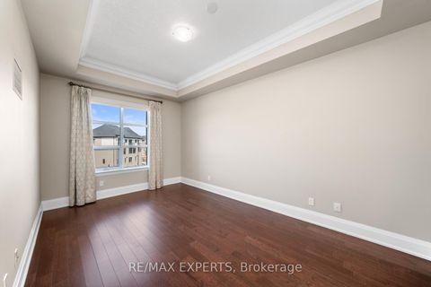 Photo 11 at 317 - 9909 Pine Valley Drive, Vellore Village, Vaughan