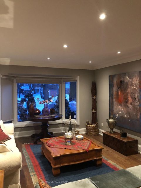 Photo 4 at 30 Chiswell Crescent, Willowdale East, Toronto