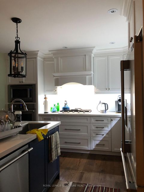 Photo 10 at 30 Chiswell Crescent, Willowdale East, Toronto