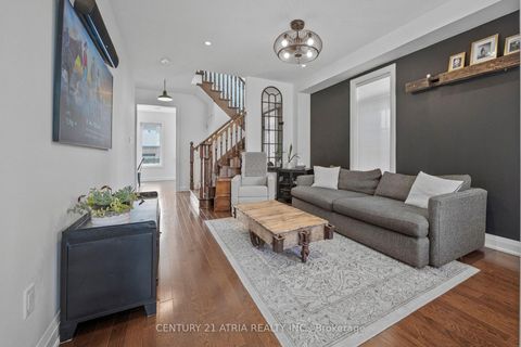 Photo 4 at 194 Kincardine Street, Kleinburg, Vaughan