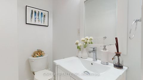 Photo 5 at 8 Greenbelt Crescent, North Richvale, Richmond Hill Photo 5 at 8 Greenbelt Crescent, North Richvale, Richmond Hill