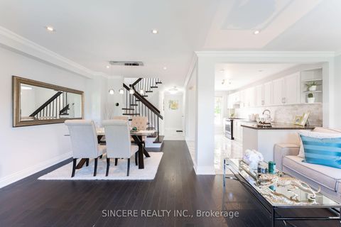 Photo 7 at 8 Greenbelt Crescent, North Richvale, Richmond Hill