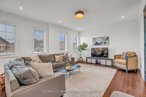 Photo 43 at 60 Cairns Gate, King City, King