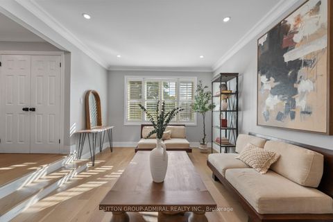 Photo 14 at 18 Tannery Court, Mill Pond, Richmond Hill